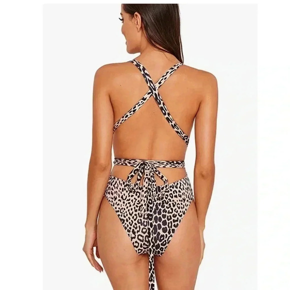 Criss Cross Tie  Front Deep V Open Back Leopard One Piece Swimsuit Size M NWOT - Picture 2 of 7